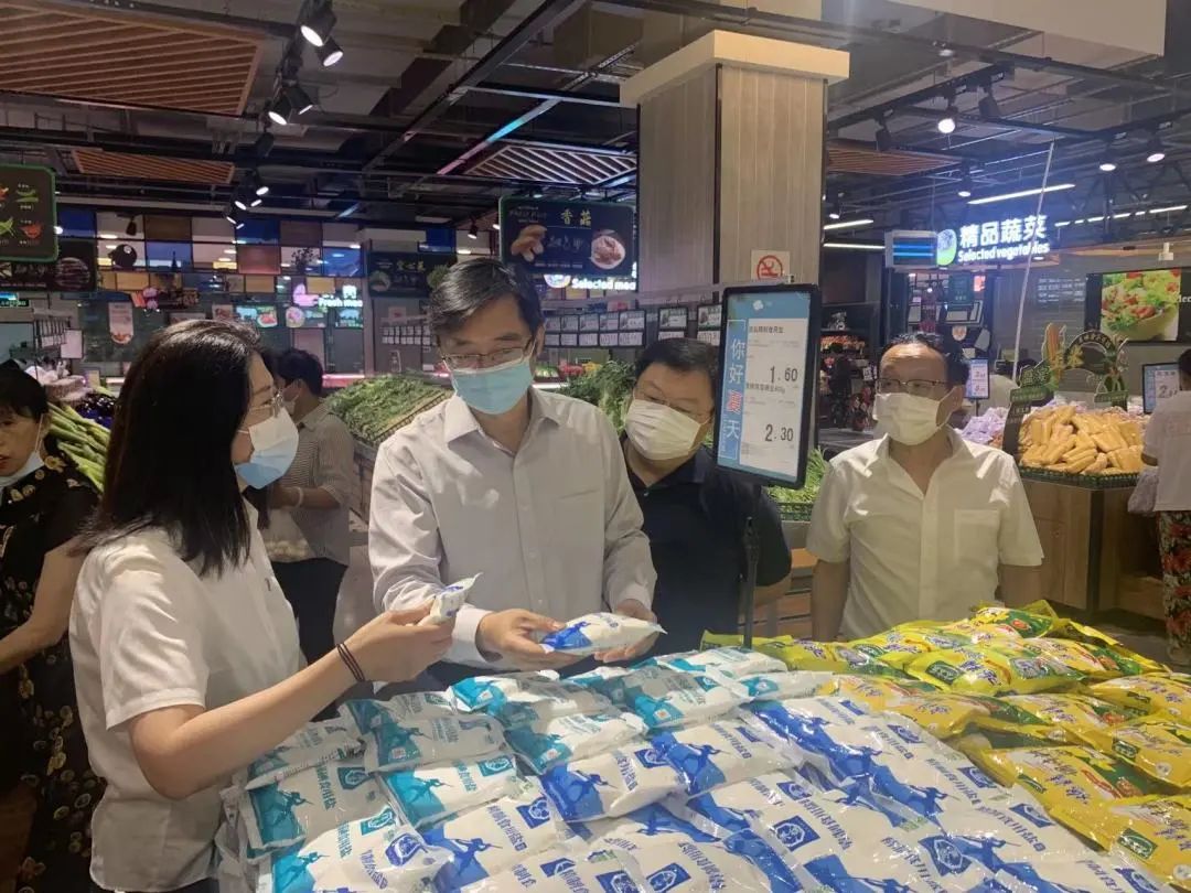 蘇鹽集團黨委書記、董事長章朝陽赴南通蘇州無錫常州四市鹽業(yè)公司調研 蘇鹽集團黨委書記、董事長章朝陽赴南通蘇州無錫常州四市鹽業(yè)公司調研