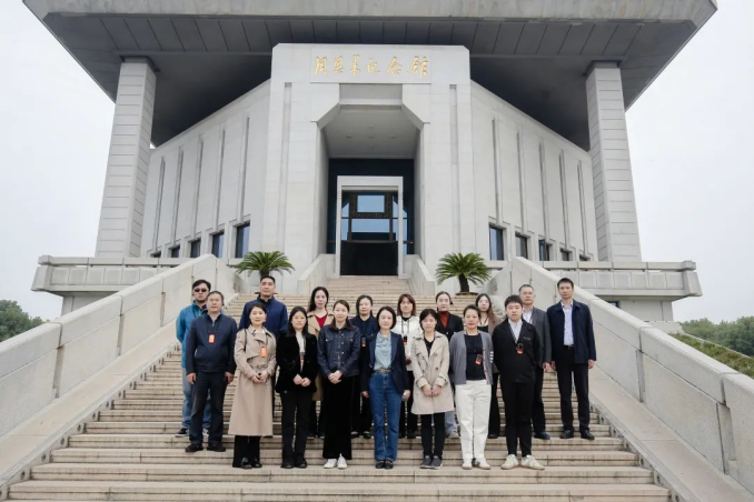 省部屬企事業(yè)工會商業(yè)貿(mào)易組產(chǎn)改工作巡講走進(jìn)蘇鹽集團(tuán) 省部屬企事業(yè)工會商業(yè)貿(mào)易組產(chǎn)改工作巡講走進(jìn)蘇鹽集團(tuán)